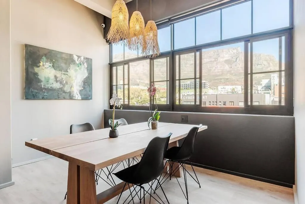 Sun Filled Contemporary Apartment In The East City Cape Town 0*,  South Africa